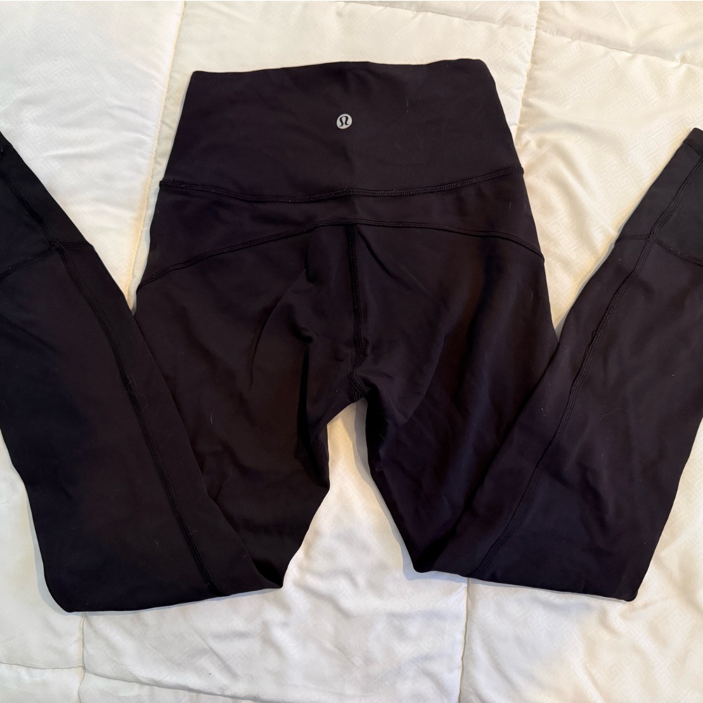Black Lululemon Leggings 25”